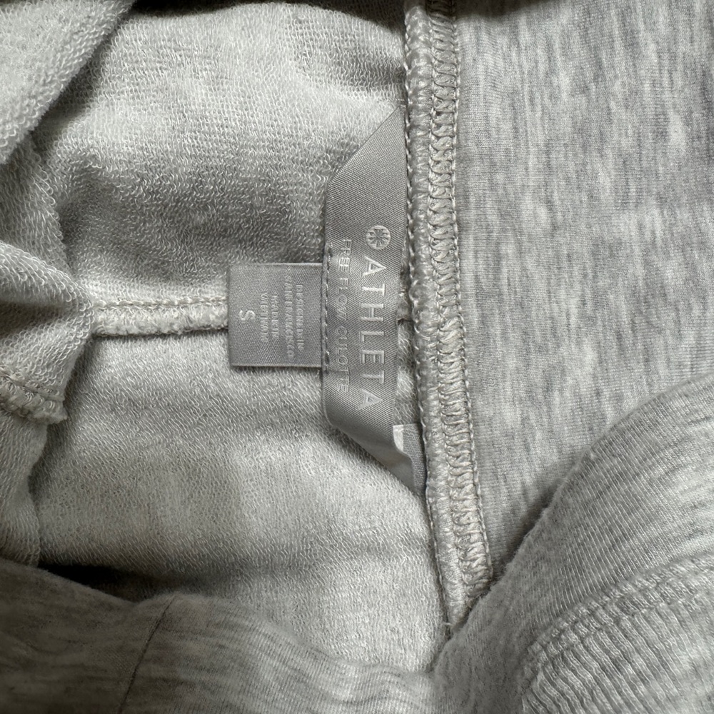 Athleta free flow culotte - Picture 8 of 9